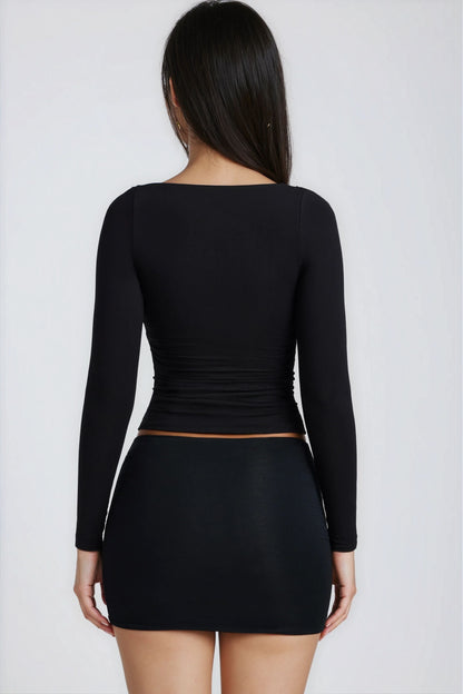 CALI CONTOUR V-NECK TOP