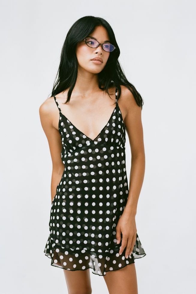 BLACK & WHITE DOT