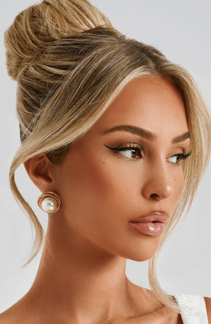 NOVA CIRCLE STATEMENT EARRINGS
