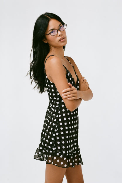 BLACK & WHITE DOT